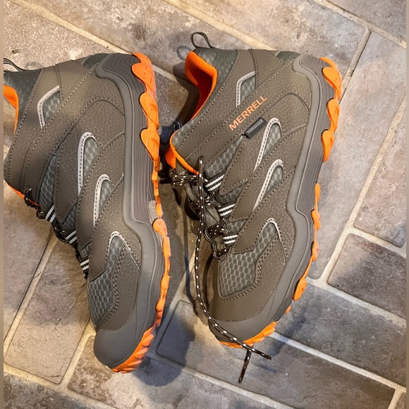 🥾 Merrell Mens / Boys Hiking Boots in Gray and Orange - Size 6 - Picture 2 of 5